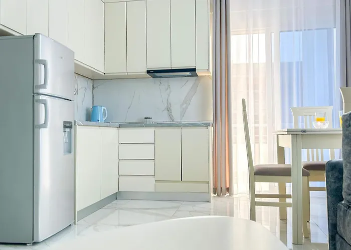 Porta Mare Appartamento Golem (Tirana)