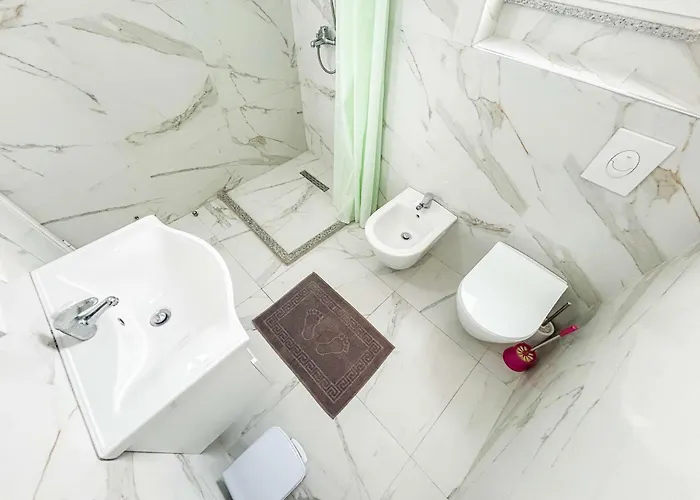 Porta Mare Appartamento Golem (Tirana)